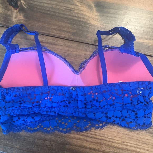 VS Pink blue lace bralette with padding size M - Picture 3 of 5